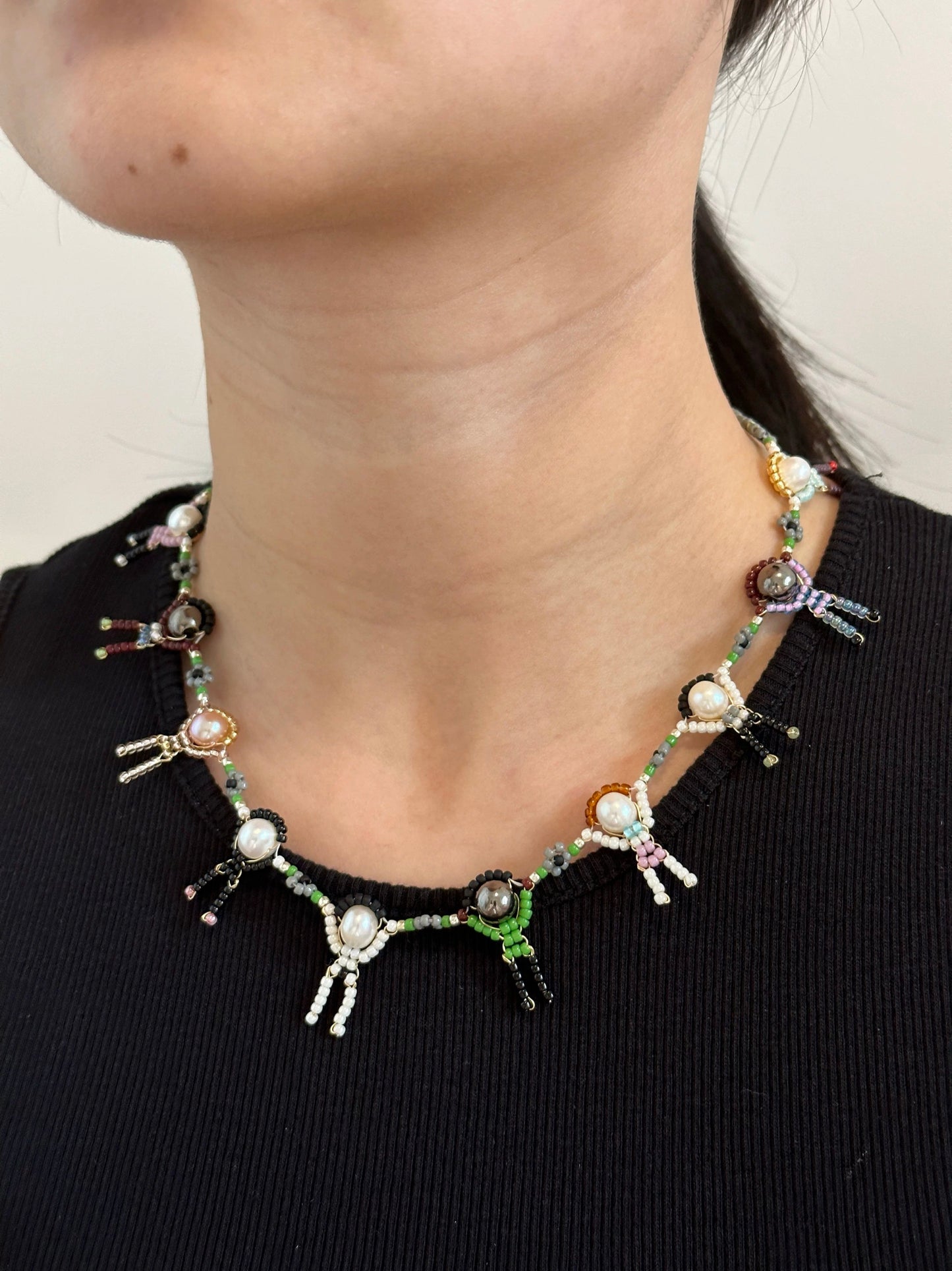 PEOPLE TOGETHER NECKLACE