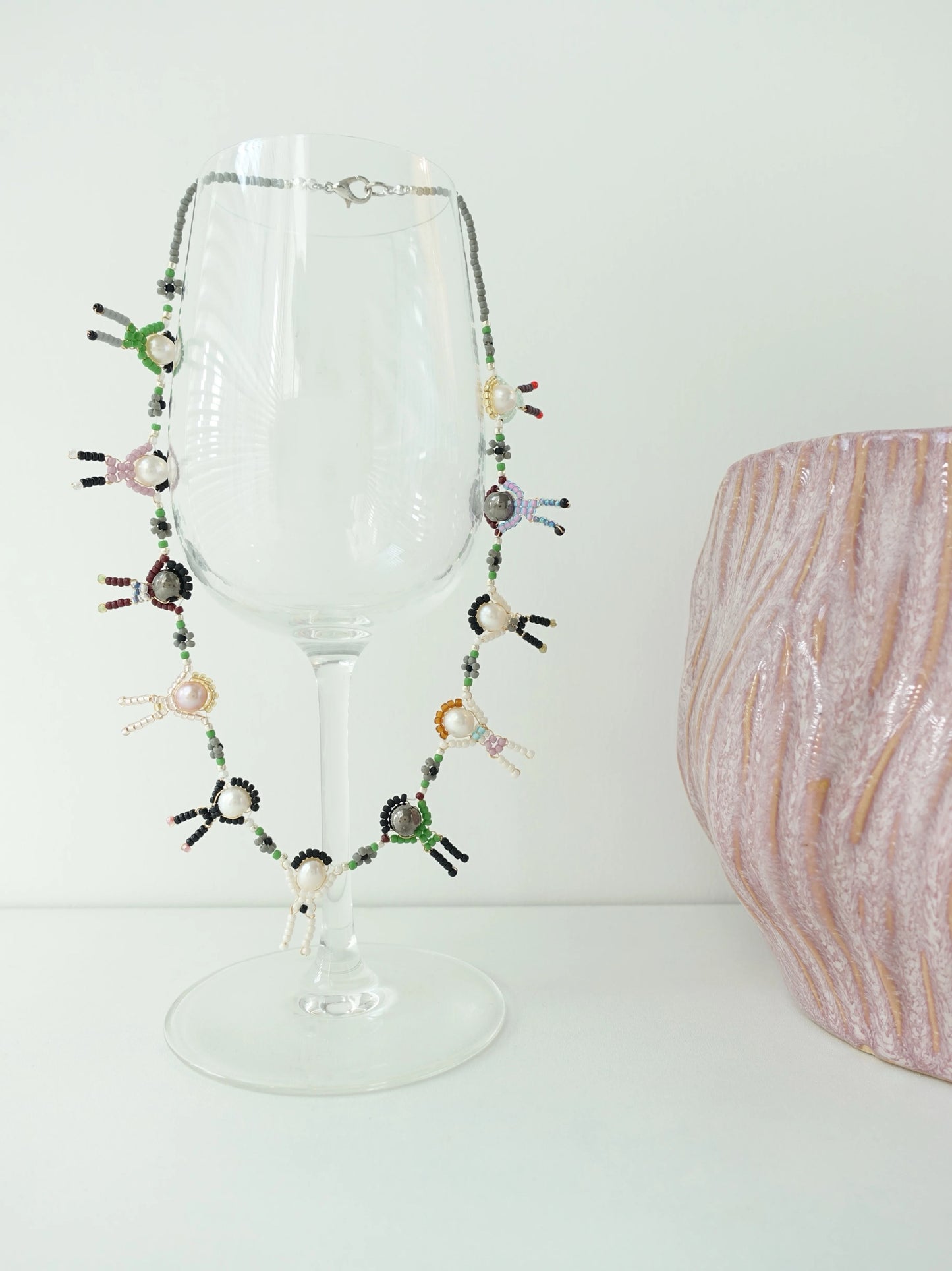 PEOPLE TOGETHER NECKLACE