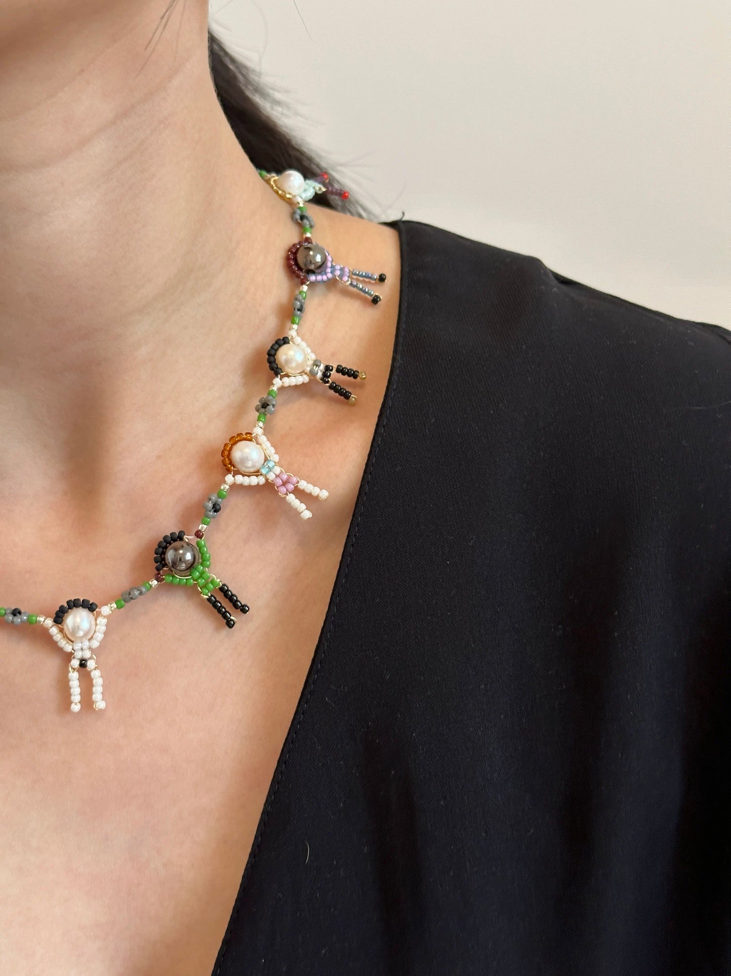 PEOPLE TOGETHER NECKLACE