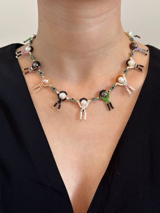 PEOPLE TOGETHER NECKLACE